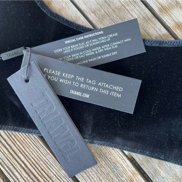 TRIANGL Black Velvet Bikini Top Women’s Size XS NWT Sexy Beach Pool Swim - Picture 4 of 6